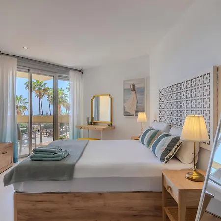 Appartement Beachfront Centric Duplex With Pool & Amazing Views *