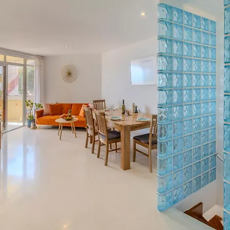 Beachfront Centric Duplex With Pool & Amazing Views Appartement Marbella